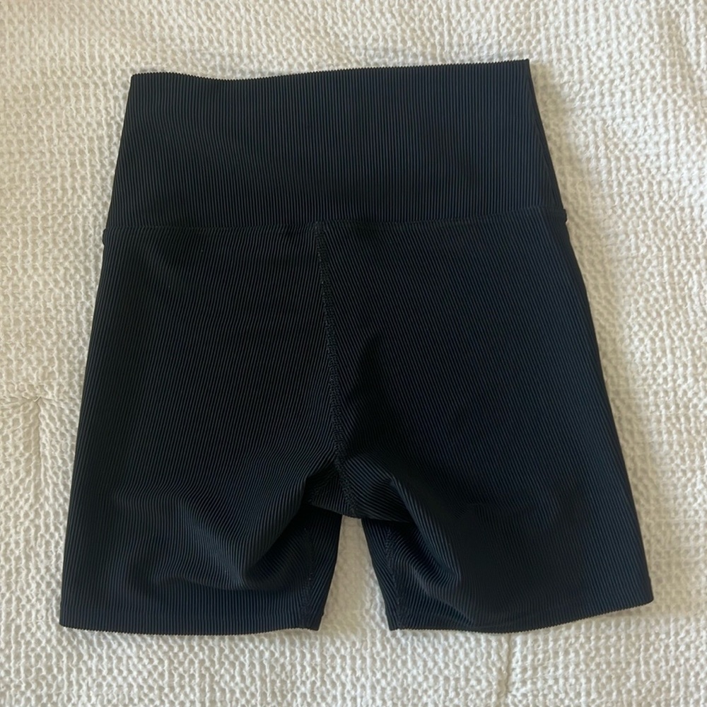 Beach Riot Core Collection Bike Short - Picture 3 of 3